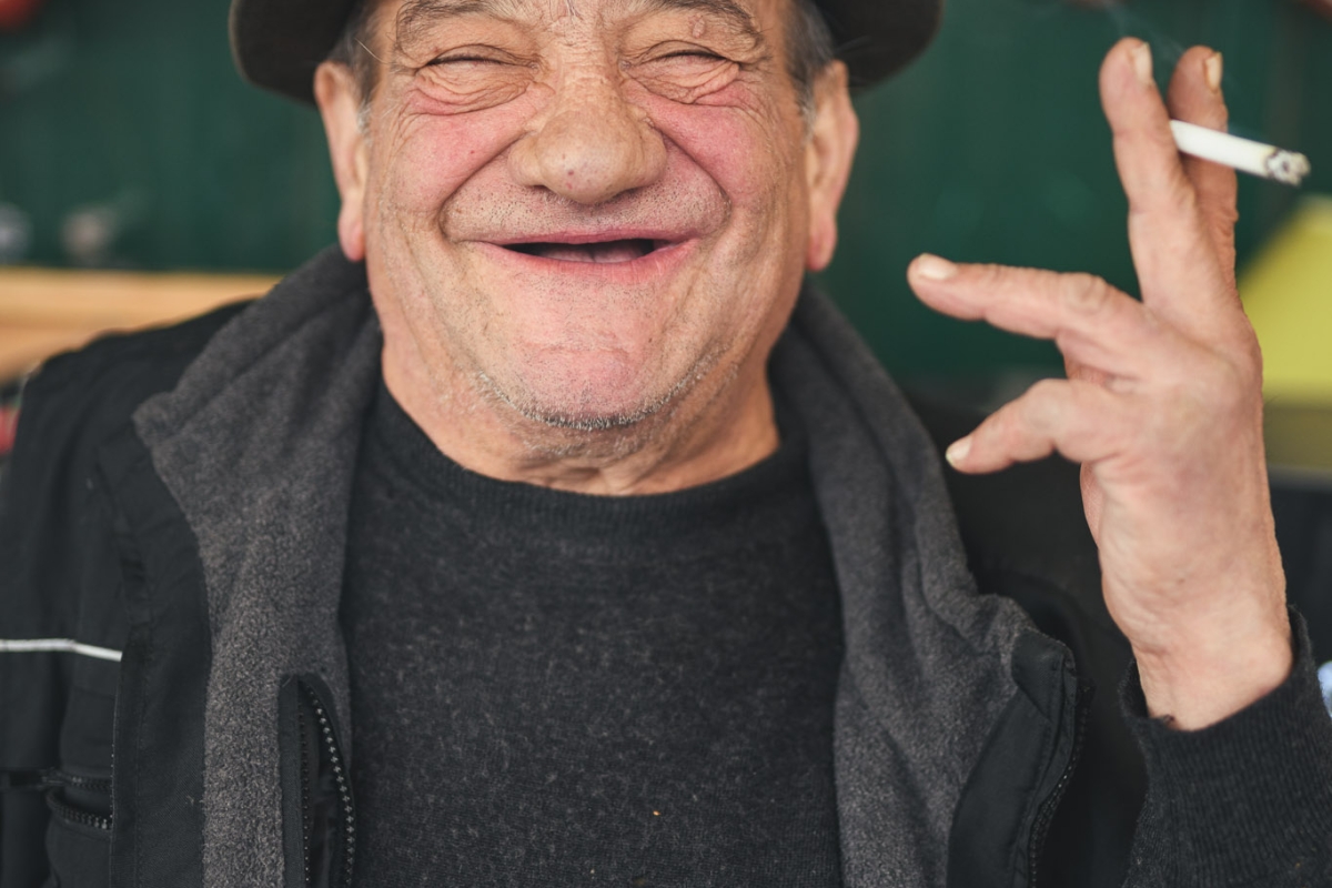 portraits reportage documentaire brocanteurs Puces du Canal Villeurbanne